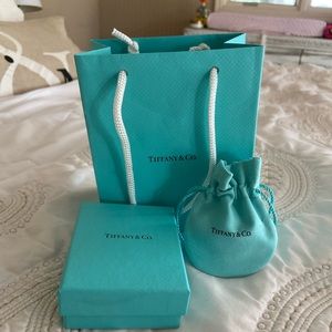 New never worn Tiffany bracelet